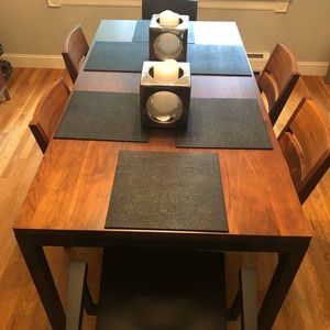 Table and 6 chairs